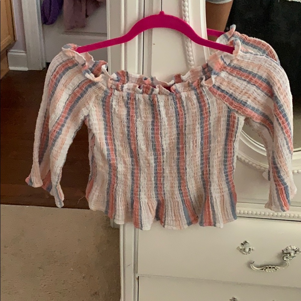 Cute tight American eagle top